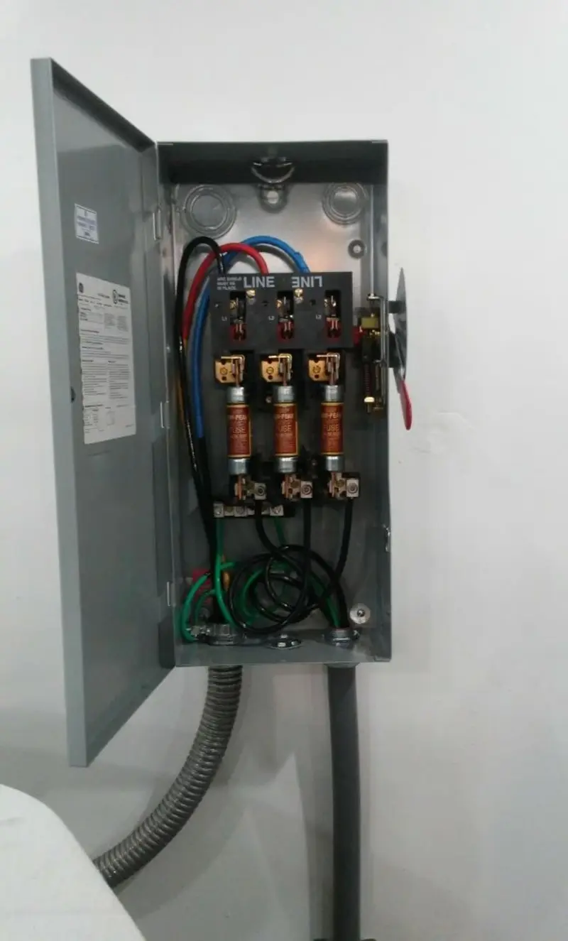 Three-phase disconnect switch installed for Electrical Wiring & Rewiring in Atmore
